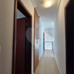 Casa à venda ou para alugar com 3 quartos, sendo 1 suíte, no condomínio Recanto dos Paturis, Vinhedo - SP