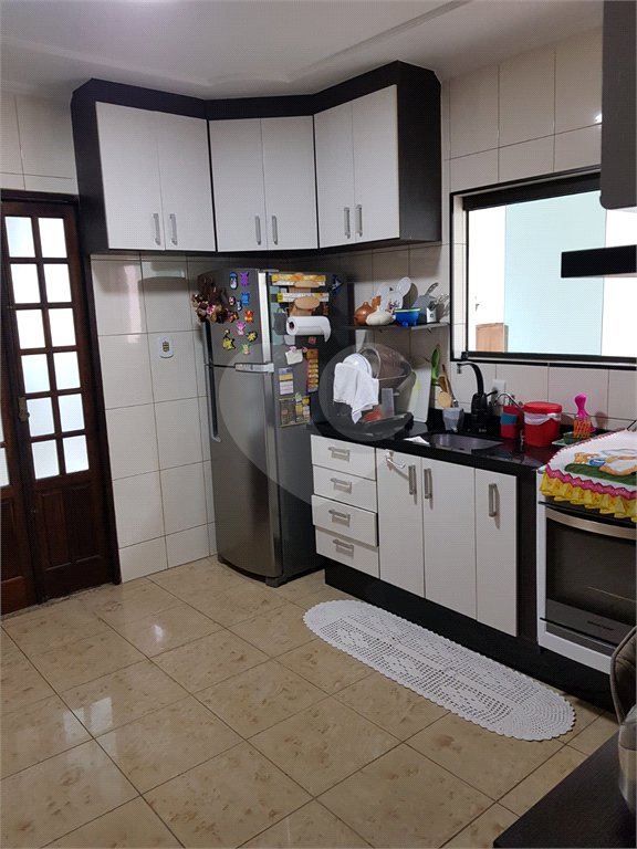 Sobrado à venda com 2 quartos, sendo 1 suíte, em Chácara Jafet, Mogi das Cruzes, SP