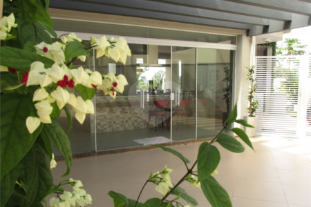 Casa à venda com 3 quartos, sendo 1 suíte, no condomínio Alpes de Vinhedo, Vinhedo - SP