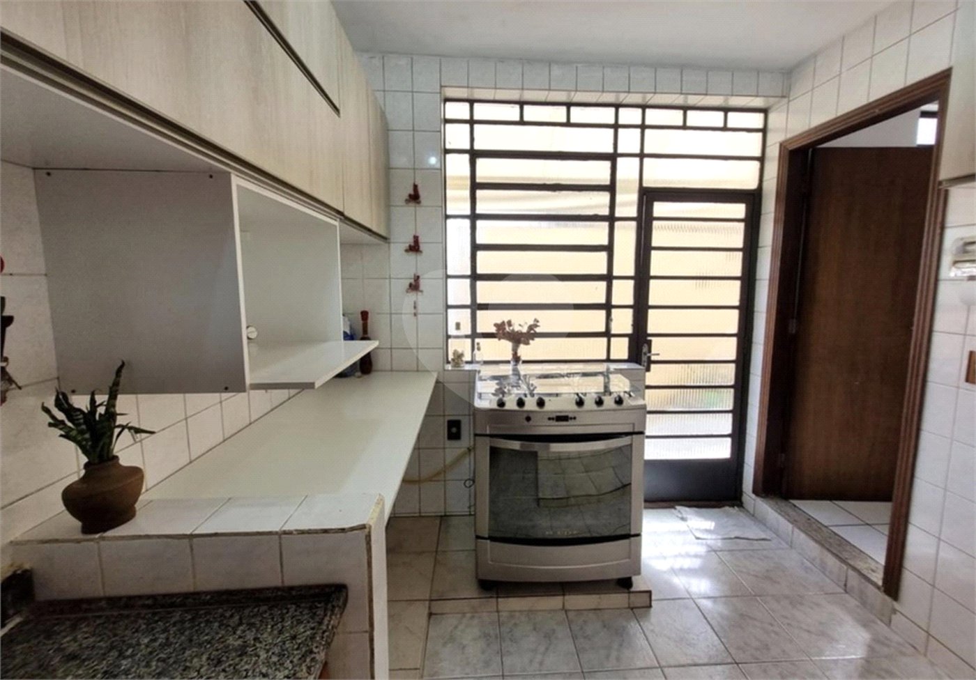Sobrado à venda com 3 quartos, sendo 2 suítes, em Jardim Ester Yolanda, São Paulo, SP