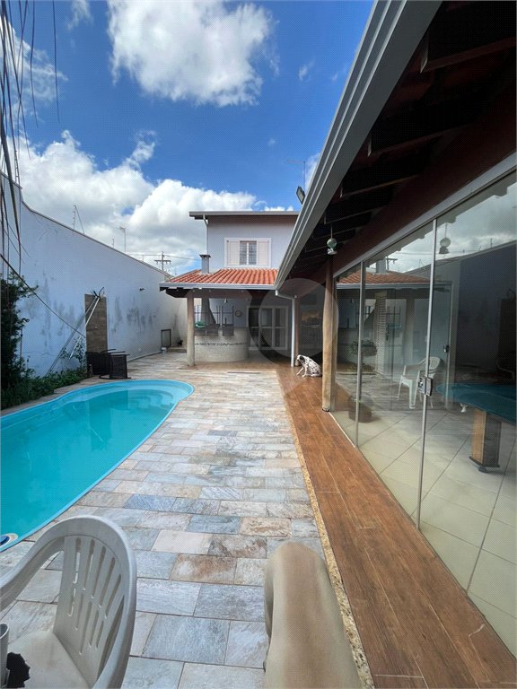 Casa à venda com 4 quartos, sendo 1 suíte, em Vila Santa Maria (vila Xavier), Araraquara, SP