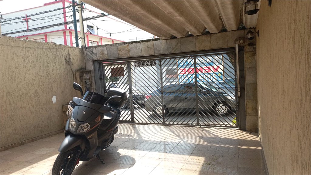 Sobrado à venda com 4 quartos, sendo 1 suíte, em Vila Mazzei, São Paulo, SP