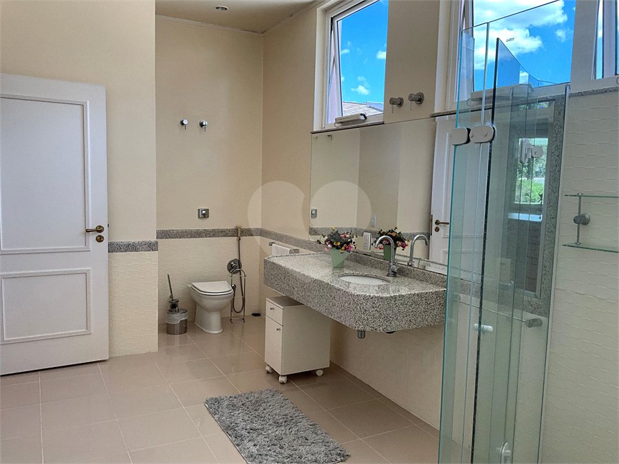 Casa à venda com 6 quartos, sendo 5 suítes, no condomínio City Castelo, Itu - SP