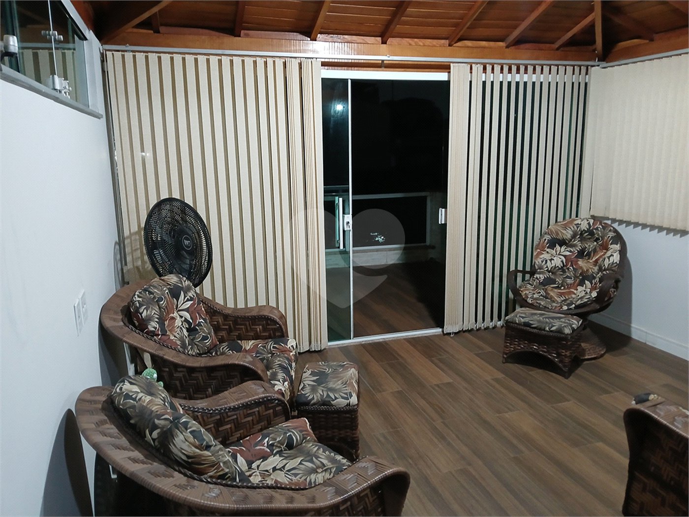 Sobrado à venda com 2 quartos, sendo 1 suíte,  em Jardim Camargo Novo, São Paulo, SP