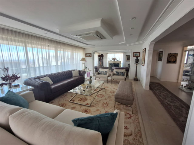 Apartamento à venda com 4 quartos, sendo 2 suítes,  em Santana, São Paulo, SP