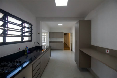 Casa à venda com 3 quartos, sendo 1 suíte, em Brooklin Paulista, São Paulo, SP