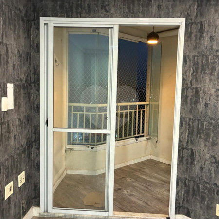 Apartamento para alugar com 2 quartos, sendo 1 suíte, em Vila Endres, Guarulhos, SP