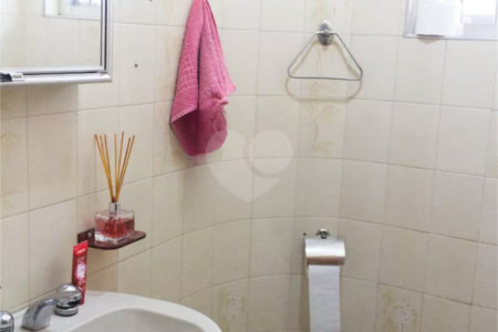 Sobrado à venda com 4 quartos, sendo 1 suíte, em Vila Jaguara, São Paulo, SP