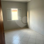 Casa à venda com 3 quartos, sendo 1 suíte, em Jardim Santa Bárbara, Atibaia, SP