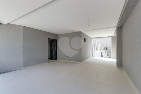 Casa à venda com 4 suítes no condomínio Reserva Robélia, São Paulo - SP