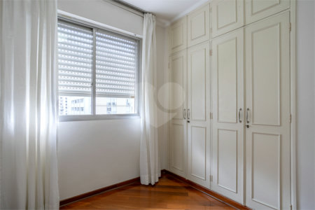 Apartamento à venda com 3 quartos, sendo 1 suíte, em Jardim Paulista, São Paulo, SP