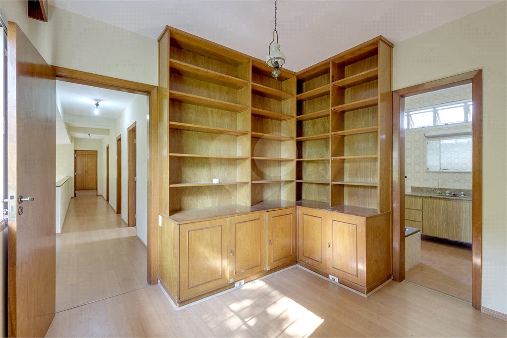 Casa à venda com 4 quartos, sendo 3 suítes, em Jardim Marajoara, São Paulo, SP