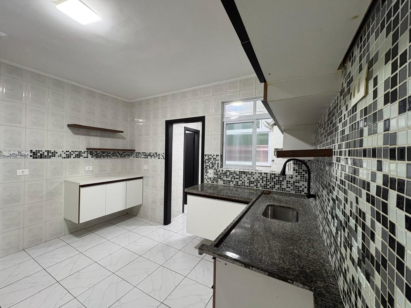 Apartamento com 2 dormitórios à venda, 85 m² por R$ 458.000,00 - Itararé - São Vicente/SP