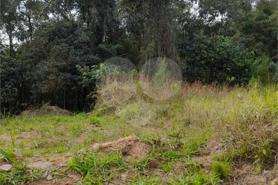 Terreno à venda no condomínio Itaguaçu da Cantareira, São Paulo - SP