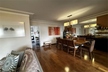 Apartamento para alugar com 3 suítes em Vila Romana, São Paulo, SP