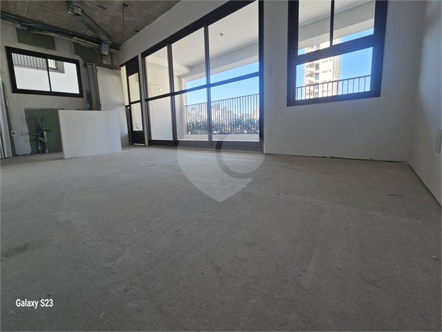 Apartamento à venda com 3 quartos, sendo 1 suíte,  em Pinheiros, São Paulo, SP