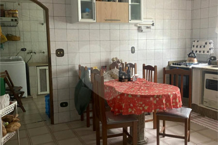 Sobrado à venda com 3 quartos em Jardim Imperador, Suzano, SP
