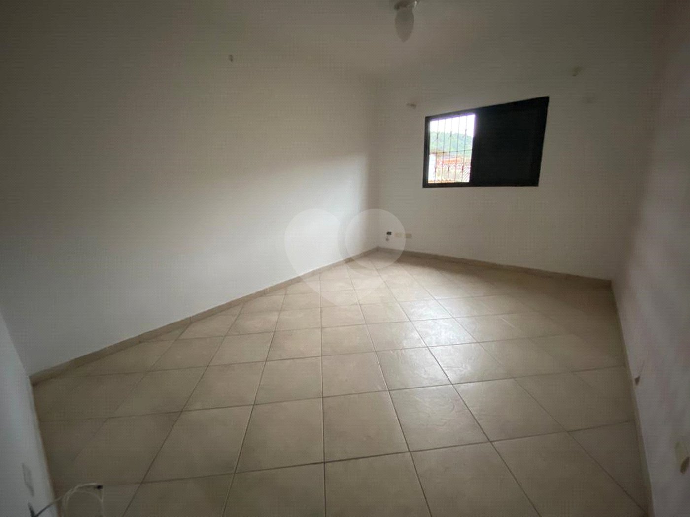 Casa à venda com 3 quartos, sendo 1 suíte, em Vila Valença, São Vicente, SP