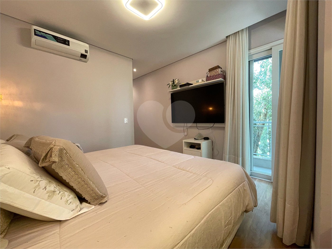 Casa à venda com 4 suítes no condomínio Reserva Nova Cantareira, São Paulo - SP