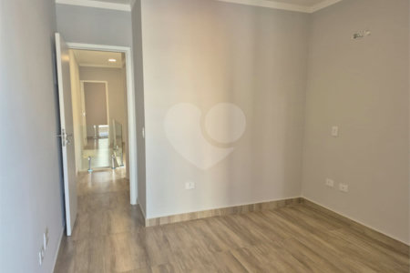 Sobrado à venda com 3 quartos, sendo 1 suíte, em Vila Medeiros, São Paulo, SP