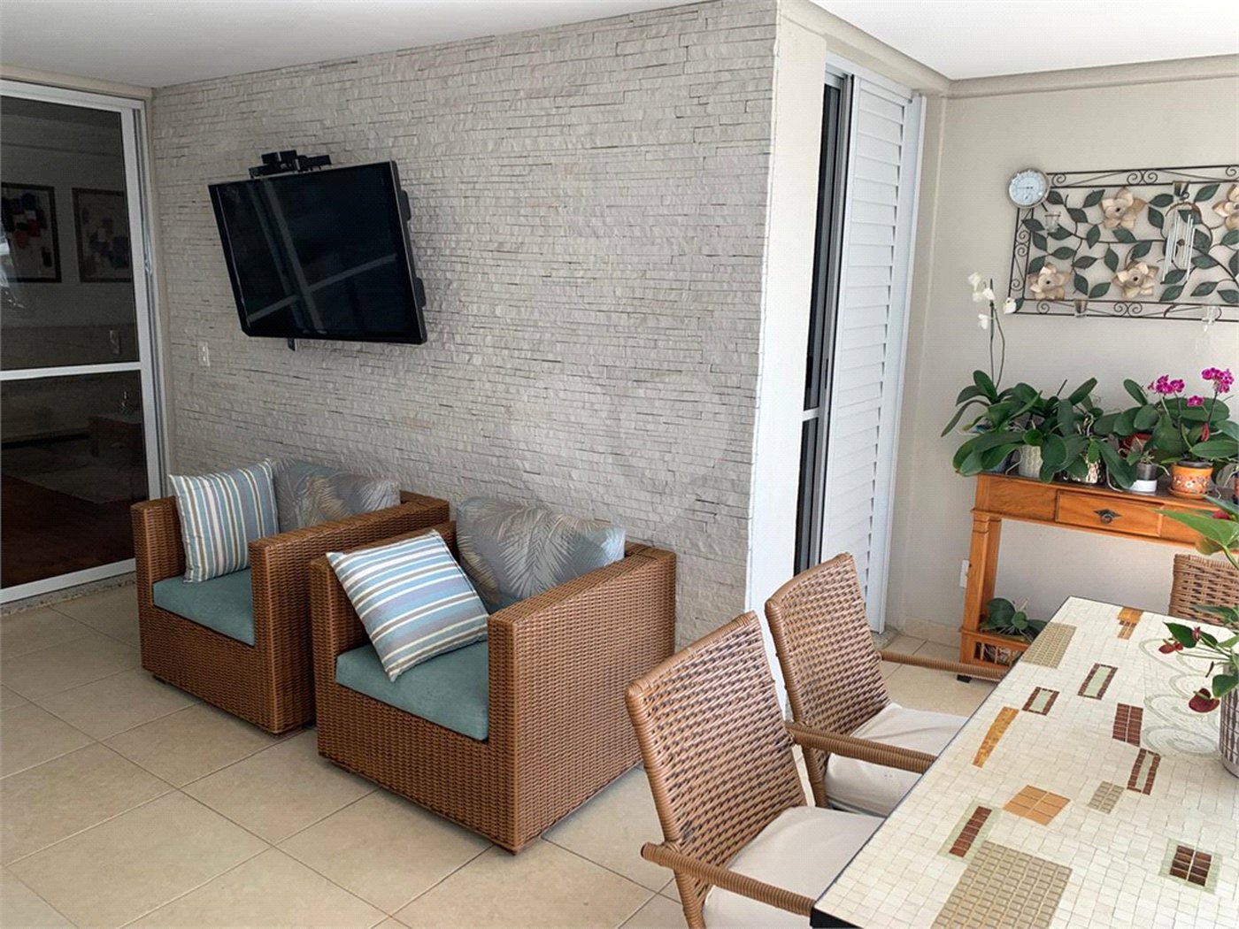 Apartamento à venda com 4 quartos, sendo 3 suítes, em Chácara Santo Antônio (zona Sul), São Paulo, SP
