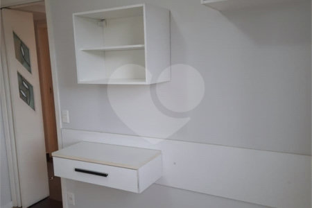 Apartamento à venda ou para alugar com 3 quartos, sendo 1 suíte, em Cidade São Francisco, São Paulo, SP