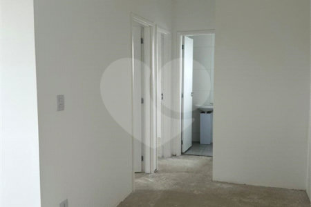 Casa à venda ou para alugar com 2 quartos no condomínio Residencial Caxangá 2, Suzano - SP