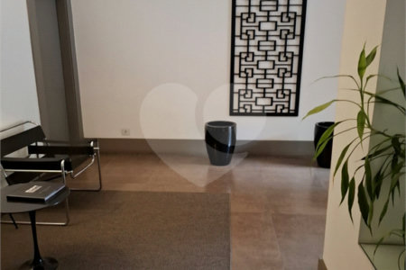 Apartamento à venda com 4 quartos, sendo 2 suítes,  em Brooklin Paulista, São Paulo, SP