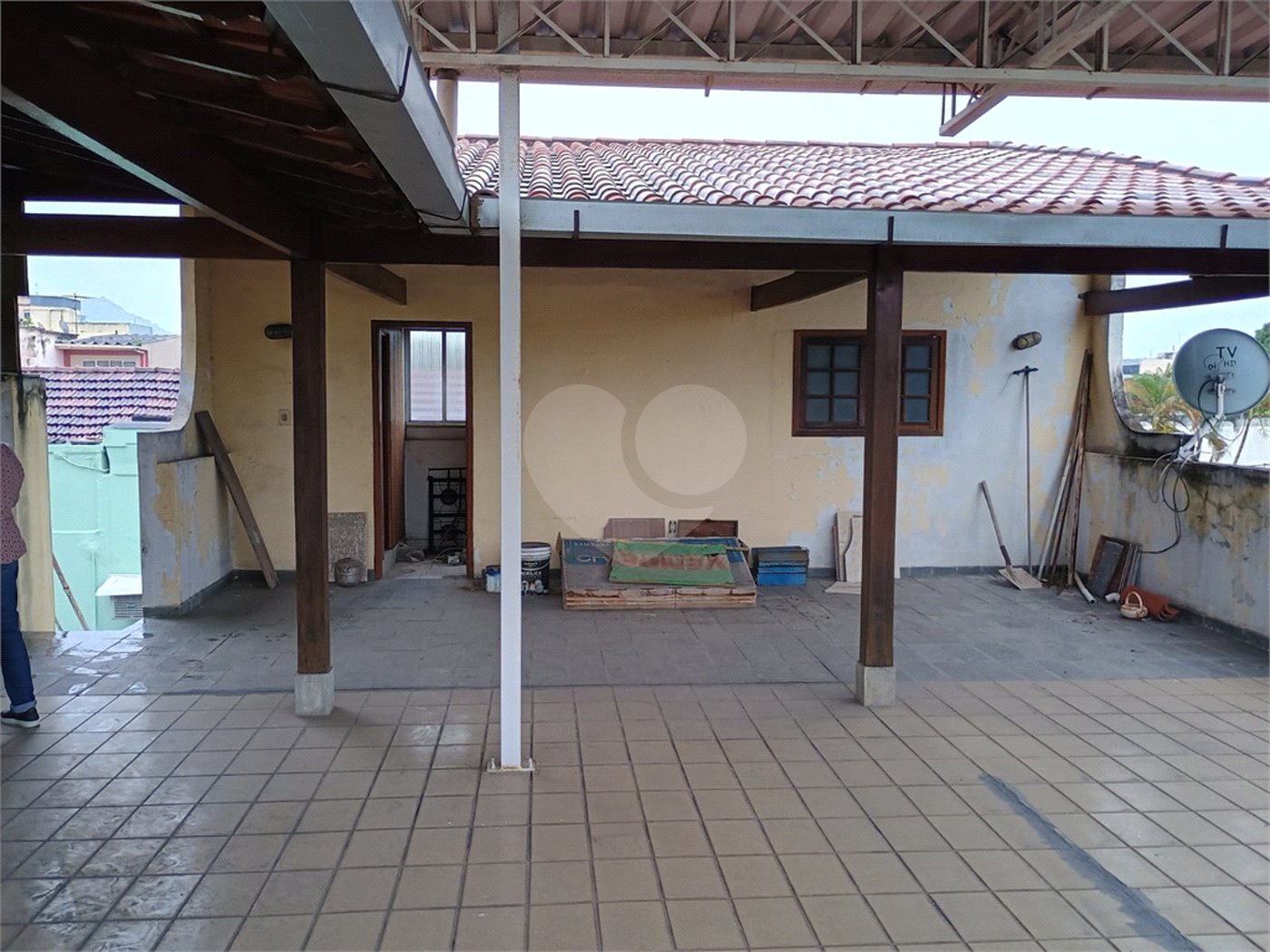 Casa à venda com 5 quartos, sendo 1 suíte, em Bangu, Rio de Janeiro, RJ