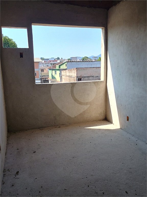 Casa à venda com 7 quartos, sendo 2 suítes, em Campo Grande, Rio de Janeiro, RJ