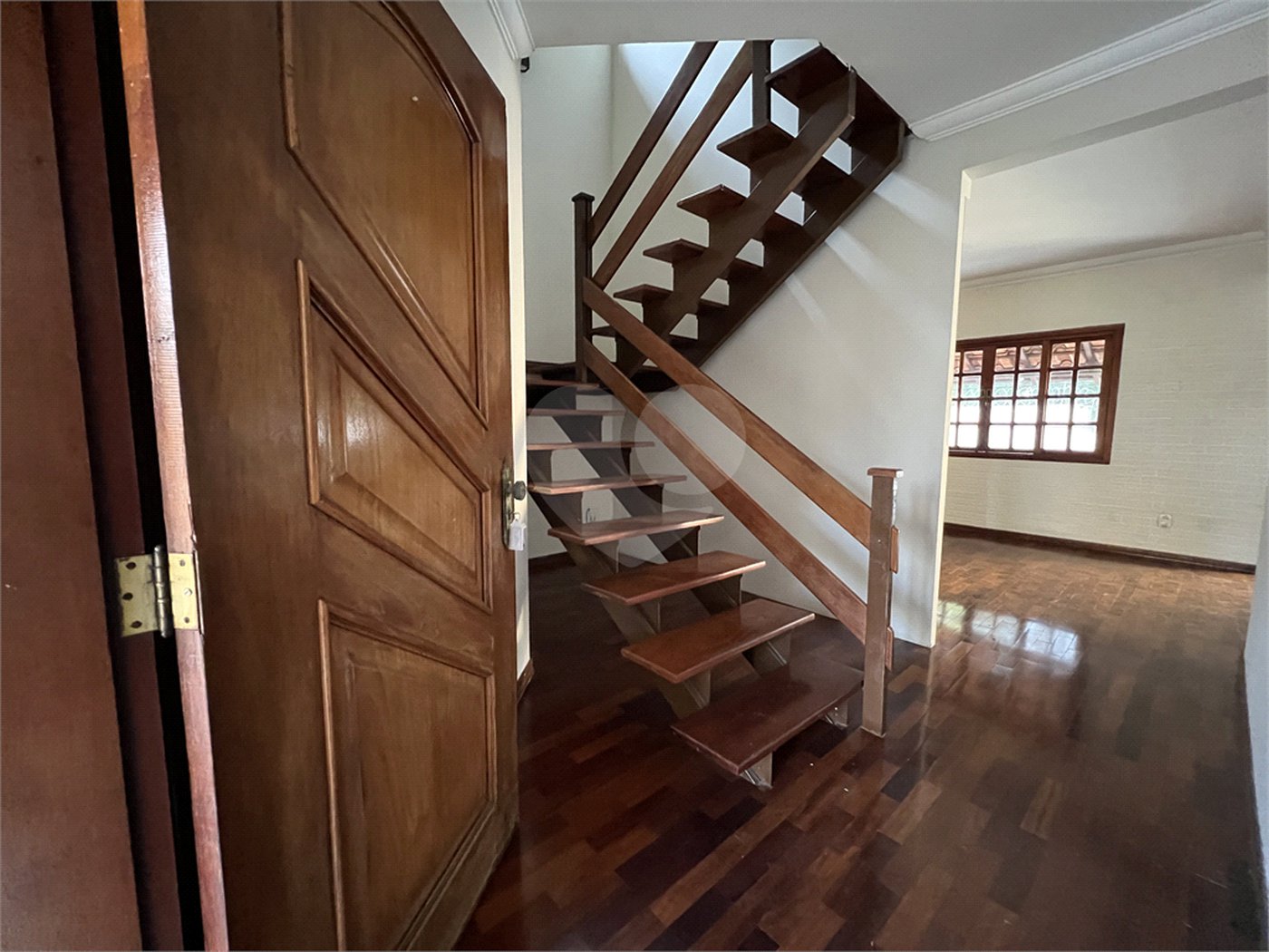 CASA COM 3 QUARTOS NO CONDOMÍNIO GRAND VILLE