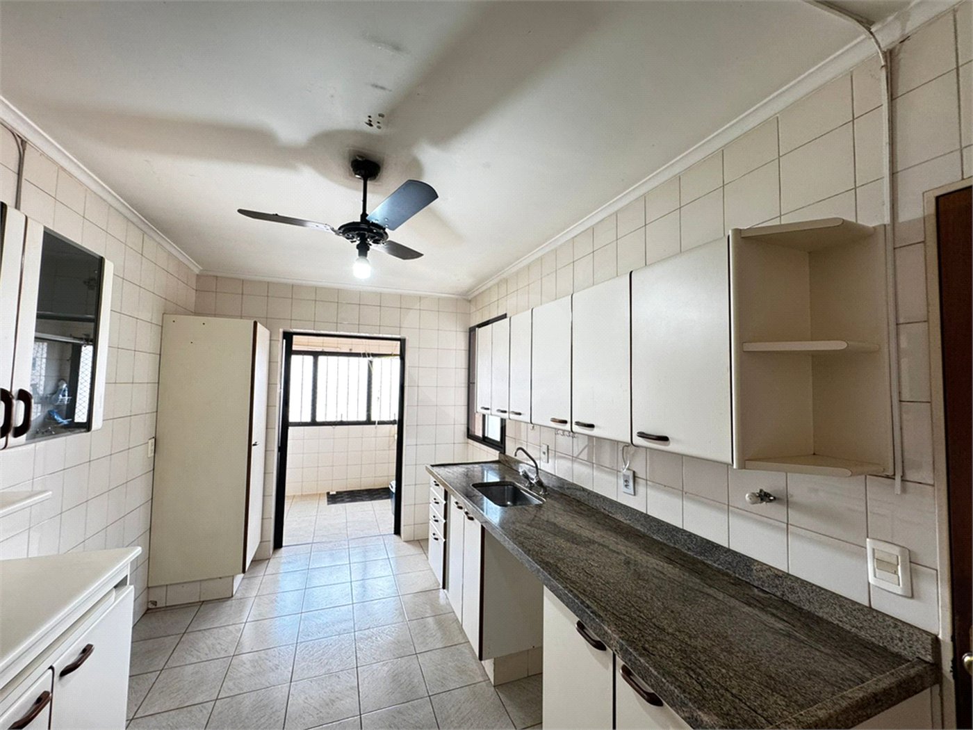Apartamento à venda com 3 quartos, sendo 1 suíte, em Jardim Sumaré, Ribeirão Preto, SP