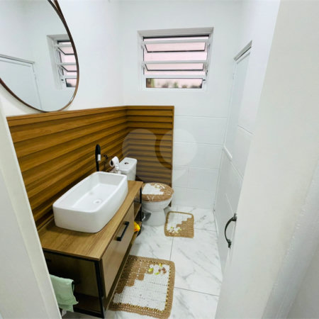 Casa à venda com 4 quartos, sendo 1 suíte,  em Jardim Stella, Santo André, SP