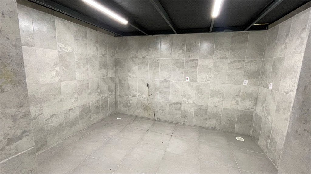 Loja à venda ou para alugar em Santíssimo, Rio de Janeiro, RJ