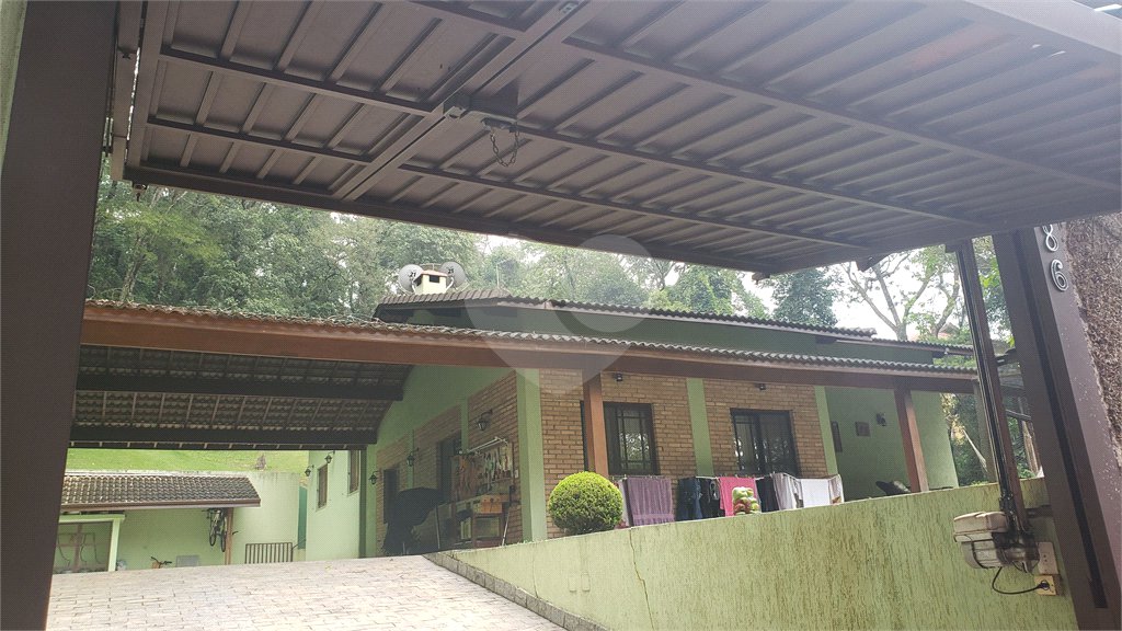 Casa à venda com 3 quartos, sendo 1 suíte, no condomínio Alpes da Cantareira, Mairiporã - SP