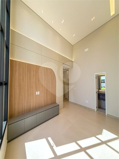 Casa à venda com 3 suítes no condomínio Residencial Dona Maria Candida, Indaiatuba - SP