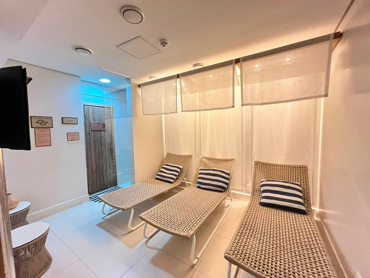 Studio com 1 dormitório à venda, 27 m² por R$ 395.000,00 - Gonzaga - Santos/SP