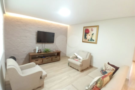 Casa Térrea à venda com 3 quartos, sendo 2 suítes, em Água Fria, São Paulo, SP