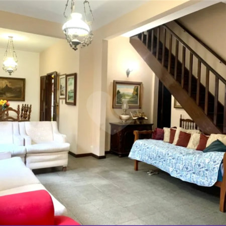Casa à venda com 4 quartos, sendo 1 suíte, em Grajaú, Rio de Janeiro, RJ
