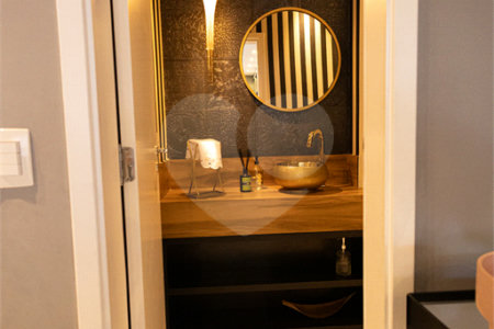 Apartamento à venda com 5 quartos, sendo 4 suítes,  em Parque Reboucas, São Paulo, SP