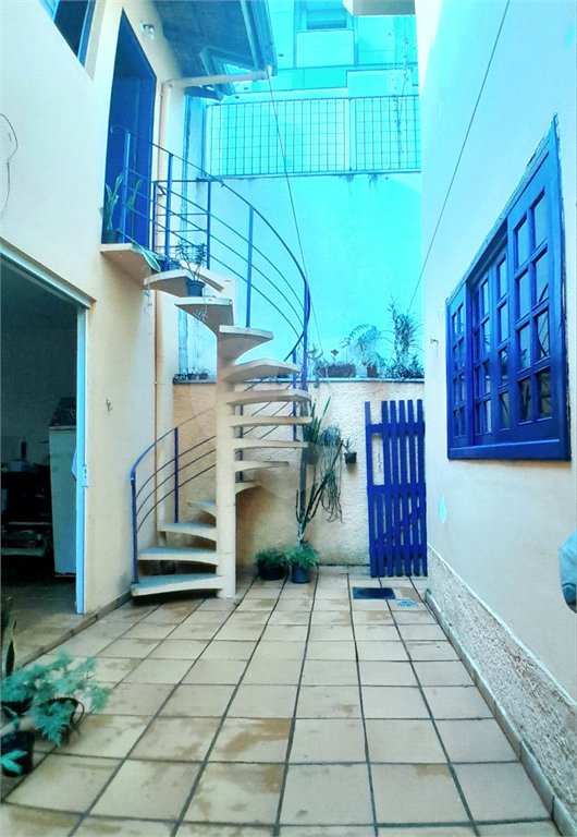 Sobrado à venda com 3 quartos em Sumaré, São Paulo, SP