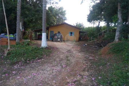 Sítio à venda com 1 quarto em Recanto Amapola, Bragança Paulista, SP