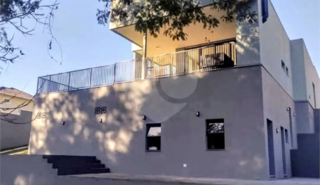 Casa à venda ou para alugar com 4 suítes no Centro, Jambeiro, SP