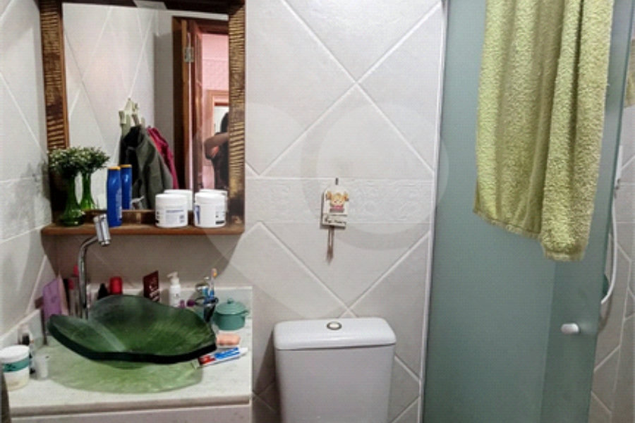 Casa à venda com 3 quartos, sendo 1 suíte, no condomínio Associação Reserva das Hortênsias, Mairiporã - SP