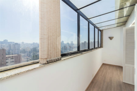 Duplex à venda com 1 quarto, sendo 3 suítes, em Vila Paulicéia, São Paulo, SP