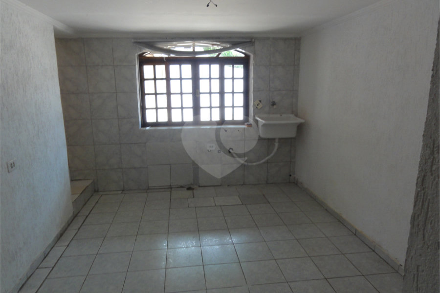 Casa Térrea à venda ou para alugar com 4 quartos em Jardim Floresta, São Paulo, SP