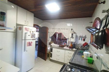 Casa à venda com 4 quartos, sendo 2 suítes,  no condomínio Vinhas da Vista Alegre - Lado Café, Vinhedo - SP