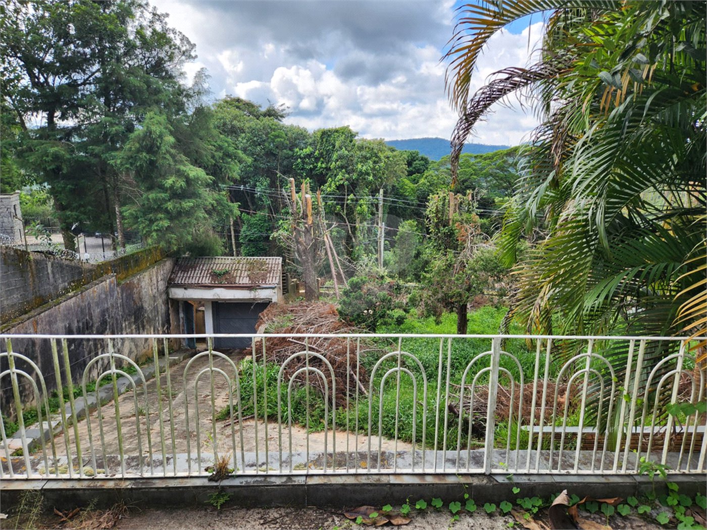 Casa à venda com 4 suítes no condomínio Alpes da Cantareira, Mairiporã - SP