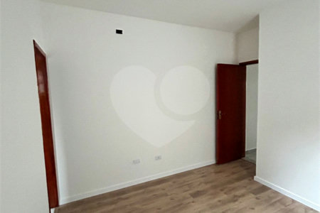 Casa à venda com 2 quartos, sendo 1 suíte,  em Vila Nova Cintra, Mogi das Cruzes, SP