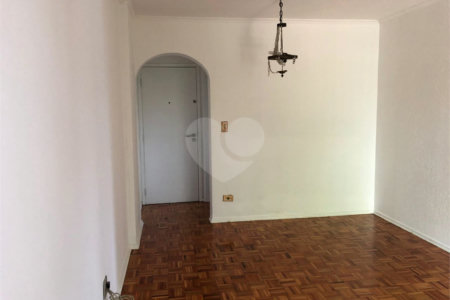 Apartamento à venda com 2 quartos em Santo Amaro, São Paulo, SP